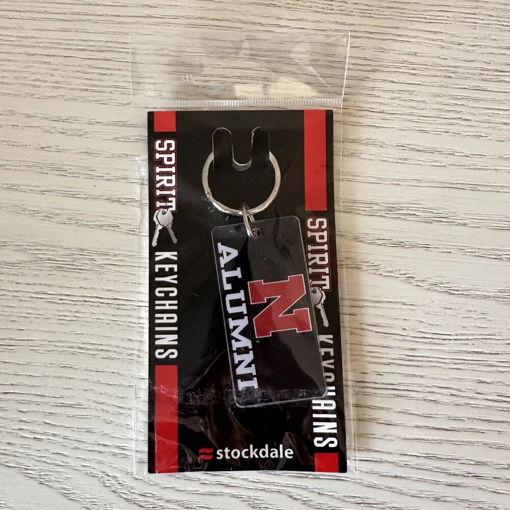 Nebraska Cornhuskers Alumni Key Chain NEW in Package
